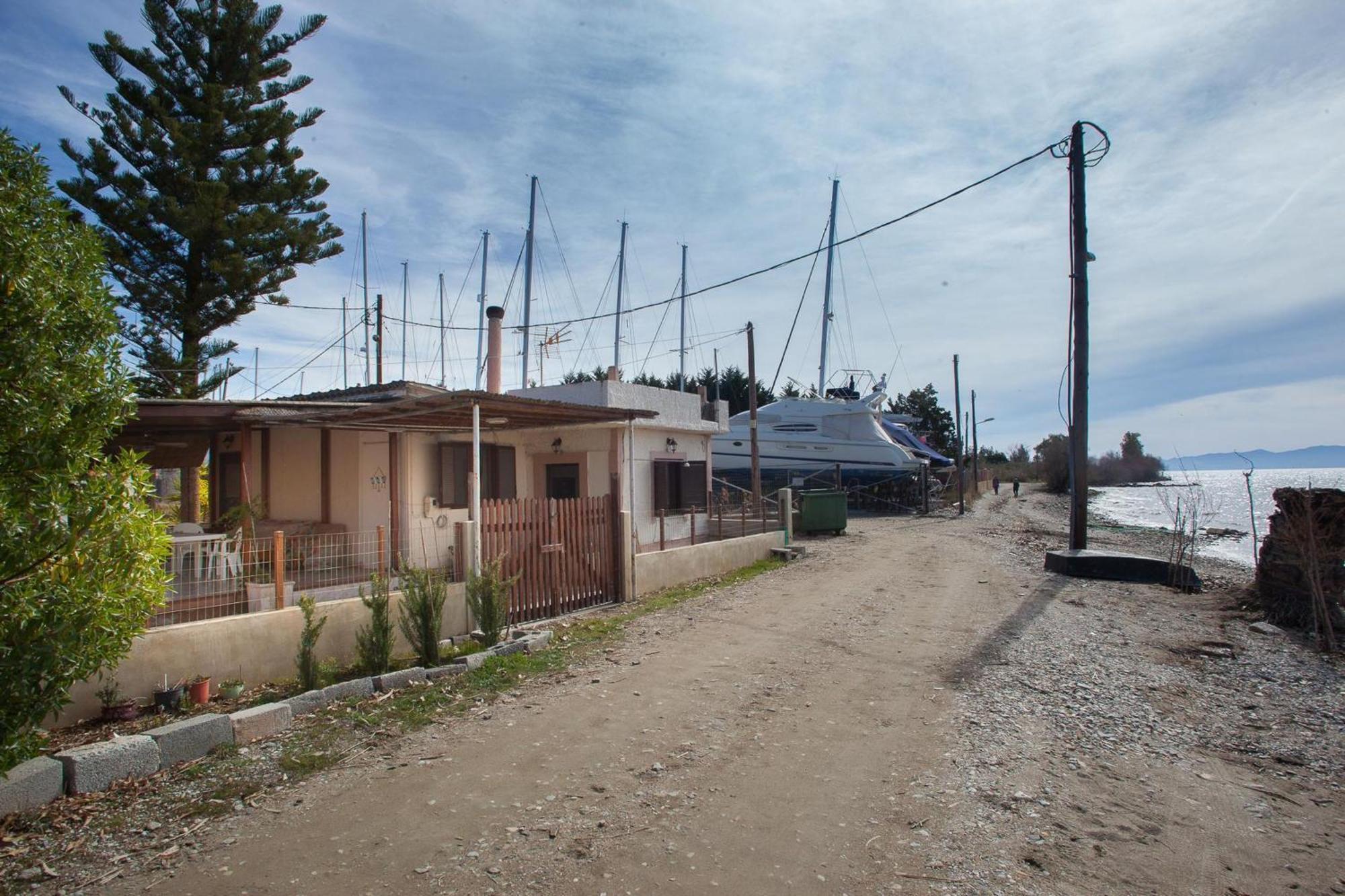 فيلا Karnagio Seafront In Agria Káto Lekhónia المظهر الخارجي الصورة